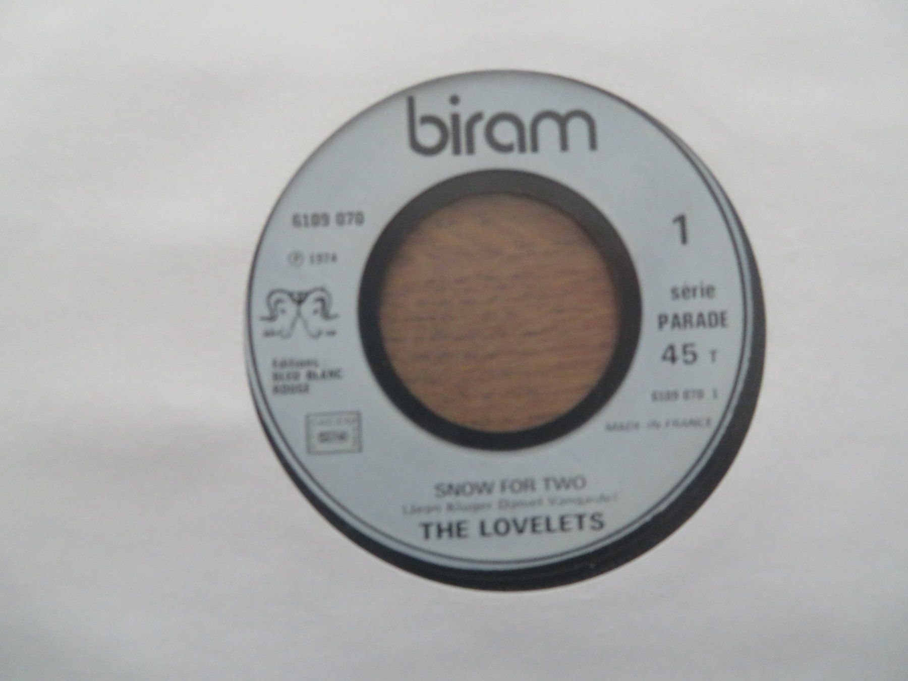 Dischi in vinile: The Lovelets - Midemman/Snow For Two - Single Vinyl 45 T. – Nuovo (secondo la descrizione) da Zürich venduto da max_cp5f 1