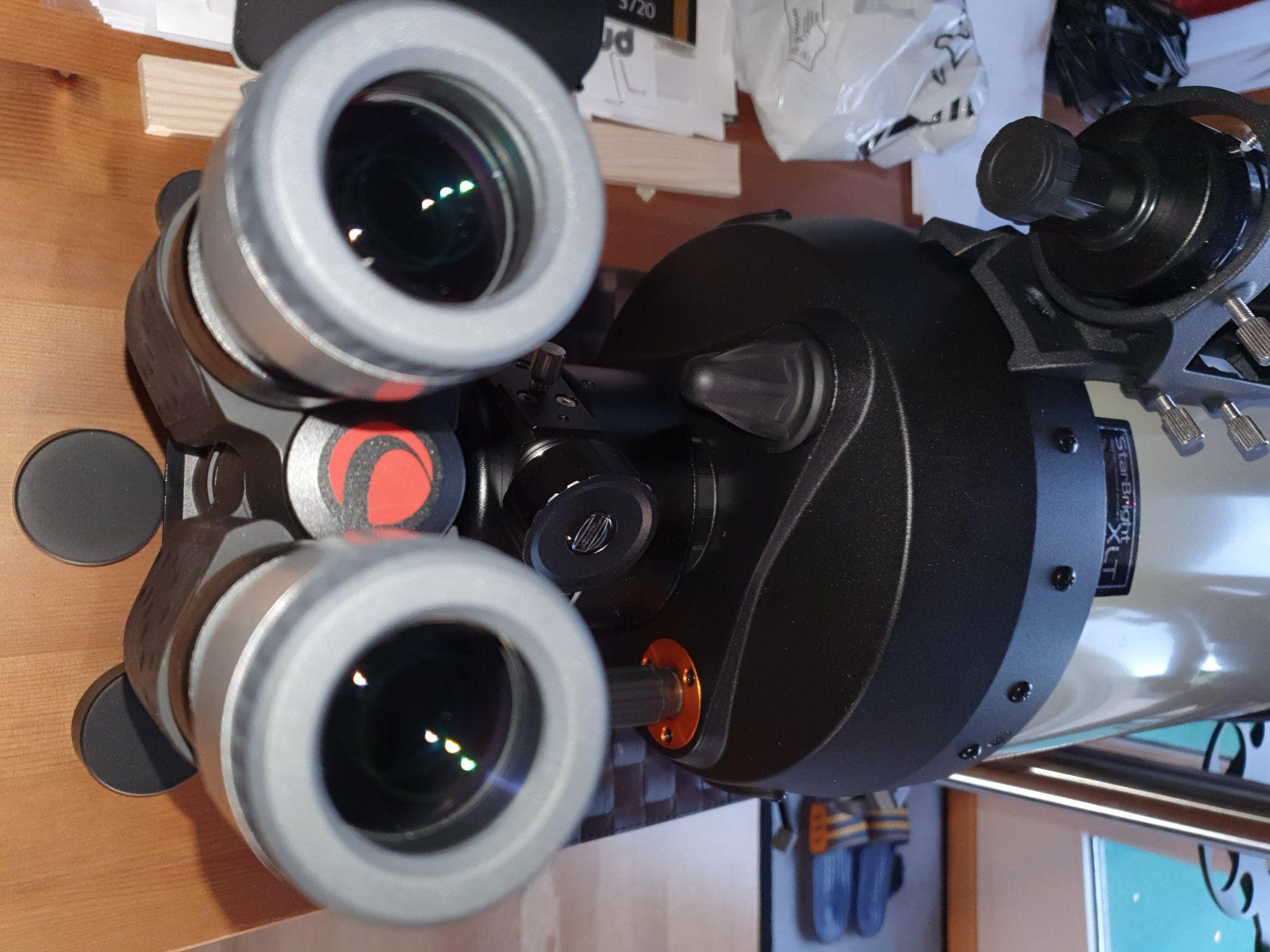 Celestron Telescopi: Celestron Spiegeteleskop – Usato da Waltensburg/Vuorz venduto da Buddhas 2