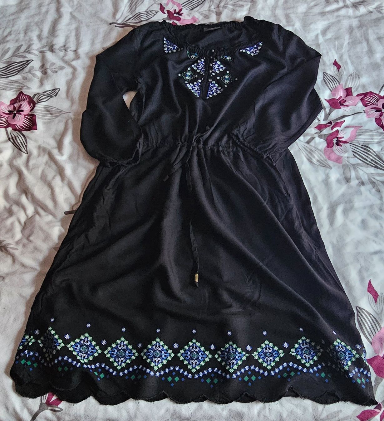 Vestiti: Kleid Damen Gr.40/42 – Usato da Bronschhofen venduto da Xena37