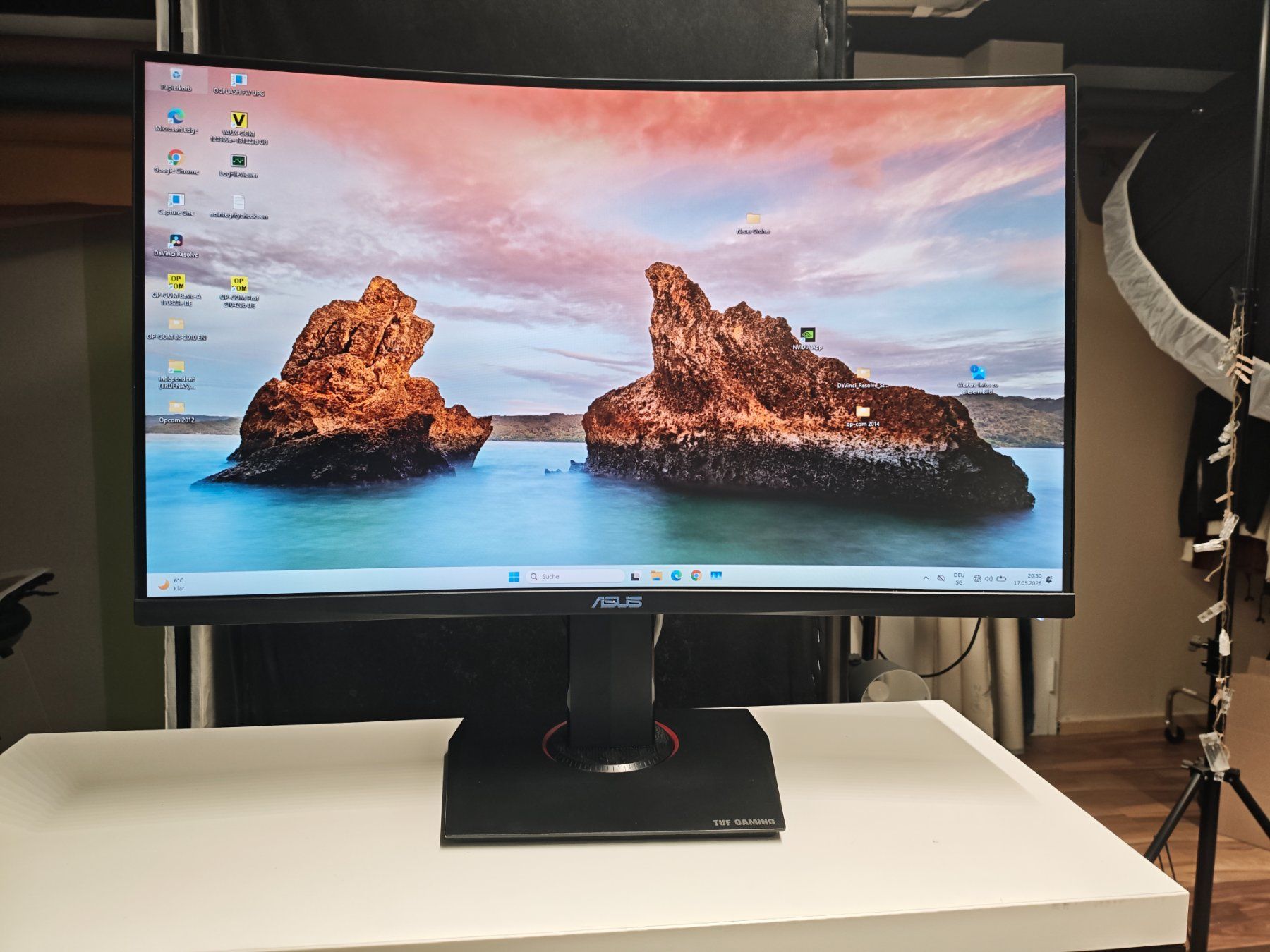 Asus Monitor: ASUS TUF Gaming Bildschirm Curved 32 – Usato da Dübendorf venduto da tho_v2cs 1