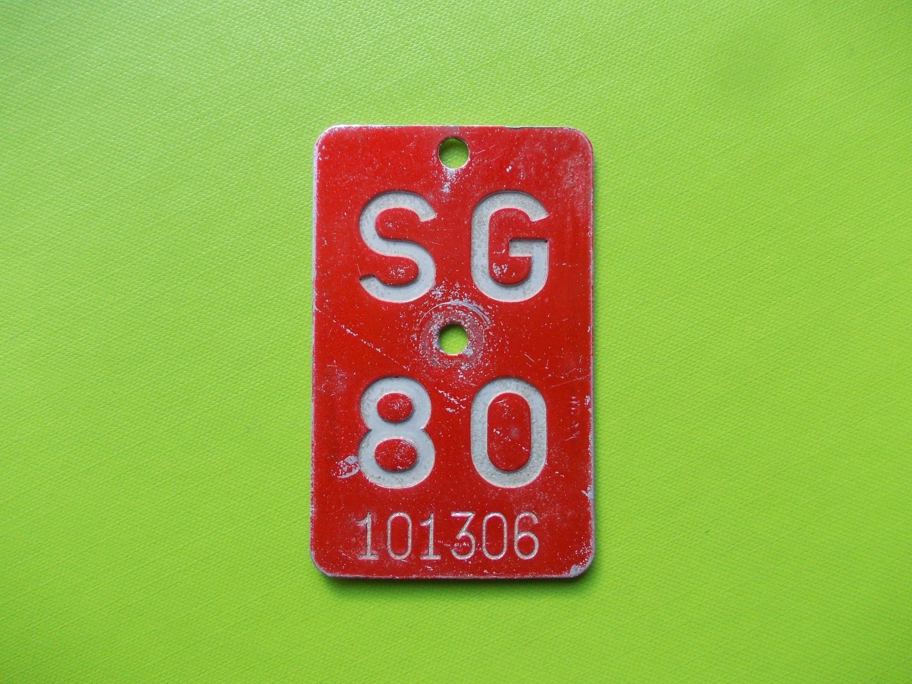 Insegne: Velonummer / Fahrradnummer SG 80 – Usato da Gsteigwiler venduto da HORMIGA21