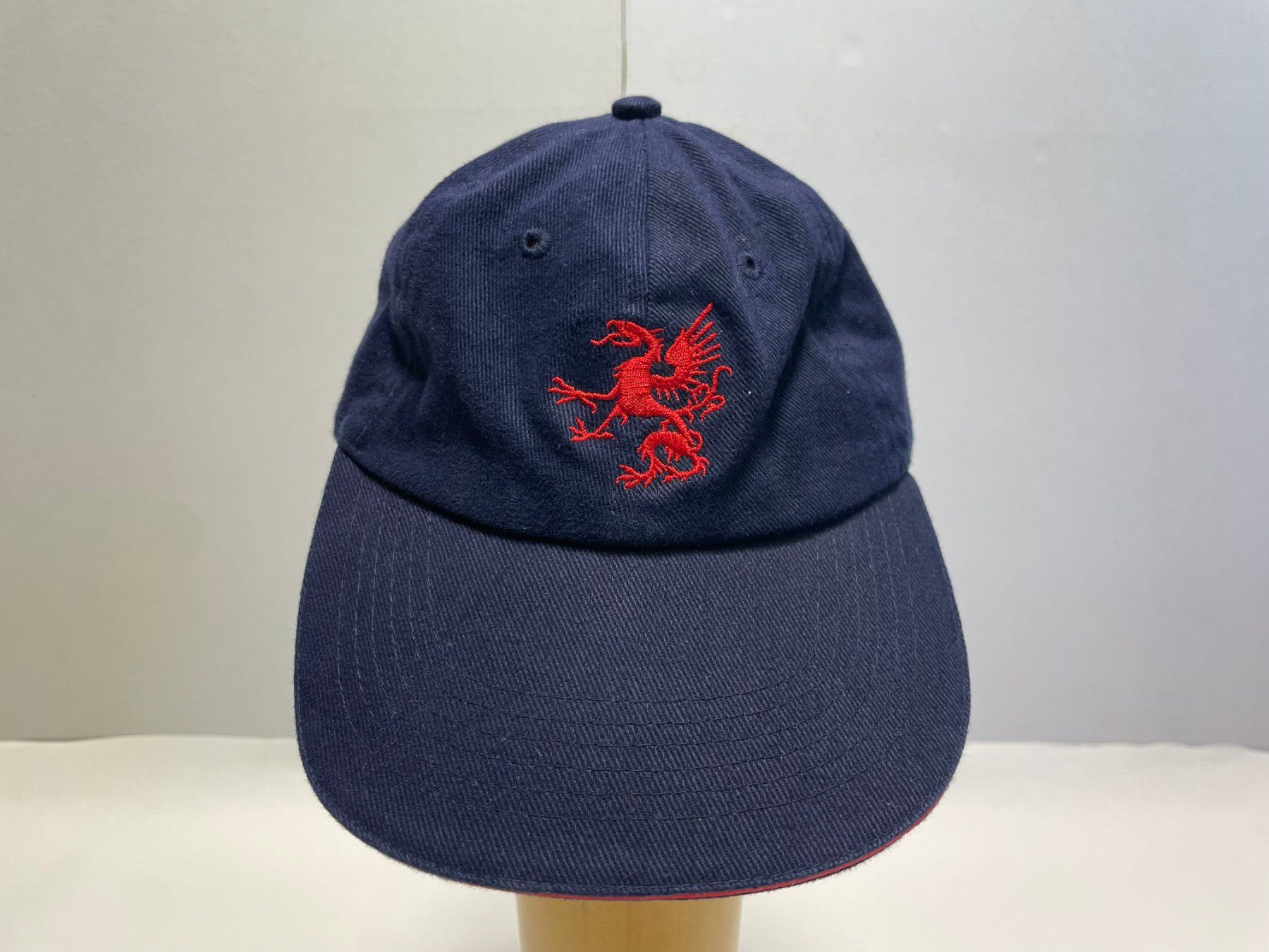 Copricapi, berretti & cappellini: Vintage Y2K 6-panel Kappe Dragon Neu – Nuovo (secondo la descrizione) da Zürich venduto da le_souk