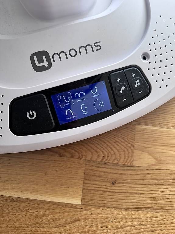 Sdraiette & Sdraiette a dondolo: 4moms mamaroo babywippe – Usato da Männedorf venduto da nilla01 1