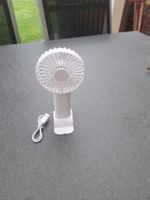 Tragbarer Ventilator weiss mit USB Ladekabel neu