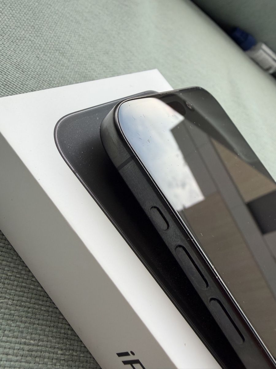 Apple Handys / Smartphones: iPhone 15 Pro sehr guter Zustand  – Gebraucht aus Sursee von Dersempacher 4