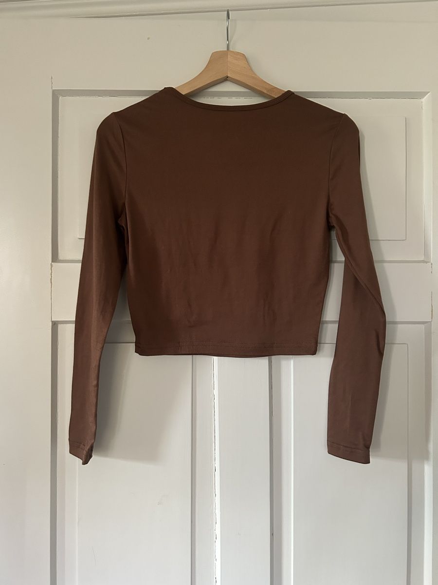 Shein Maglioni & Felpe: Braunes SHEIN Langarmshirt, Grösse S – Usato da Frauenfeld venduto da jae_vs6j 2