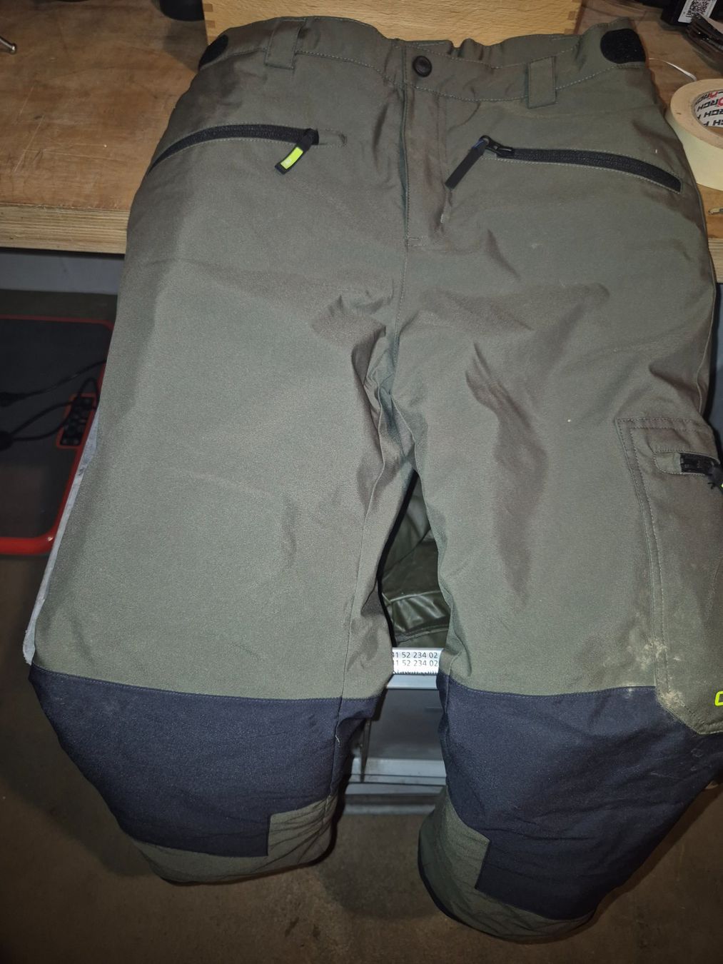 CMP Pantaloni: Schneehose – Usato da Solothurn venduto da Uemit1980