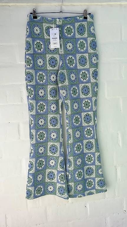 Pantalons: Gehäkelter Überwurf – Neuf avec emballage d'origine à Tagelswangen par fireiceprincess 1