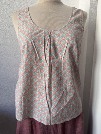 Top Collection 66, taille 36, fleuri, coton, made in CH
