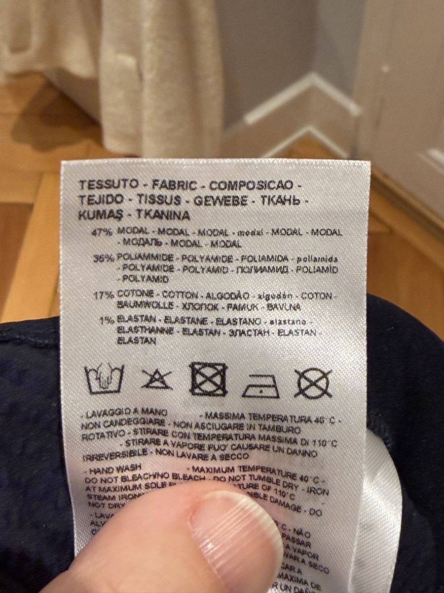 Armani Hosen: Armani Exchange culotte/bermuda - Navy Blue - US Size 4 – Neu (gemäss Beschreibung) aus Genève von jud_xrl8 5