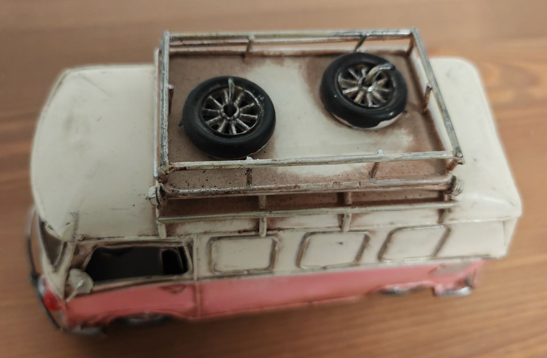 Tutte le decorazioni: Rosa Bulli Bus Deko Oldtimer mit Dachgepäckträger – Usato da Rheinsulz venduto da Dred 2