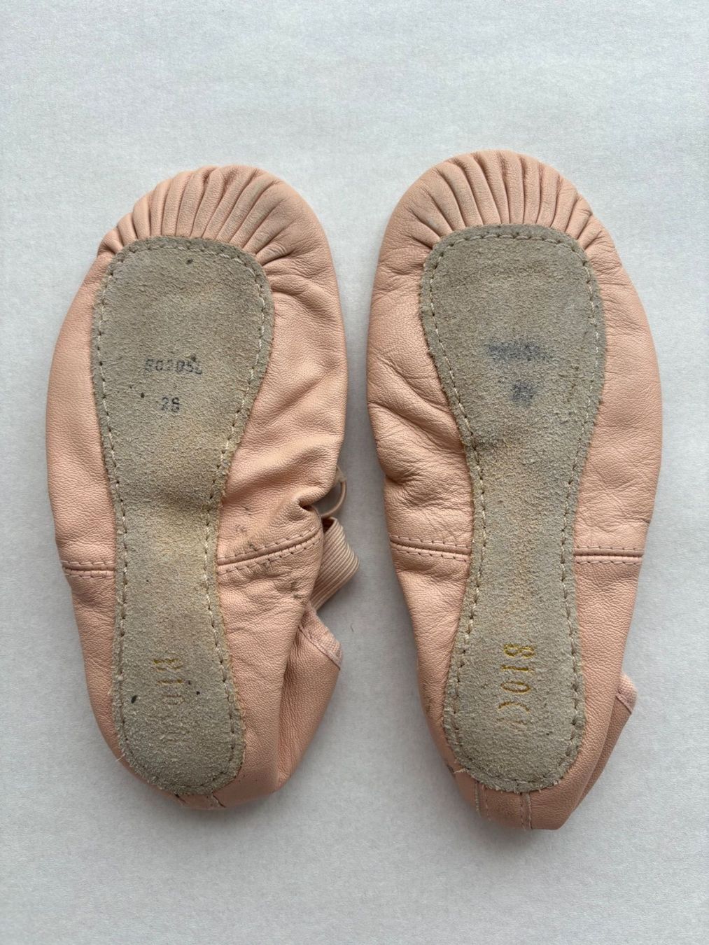 Bloch Scarpe per ragazze: Ballett-Schuhe Leder Gr. 28 – Nuovo (secondo la descrizione) da Pfäffikon SZ venduto da mardana 1