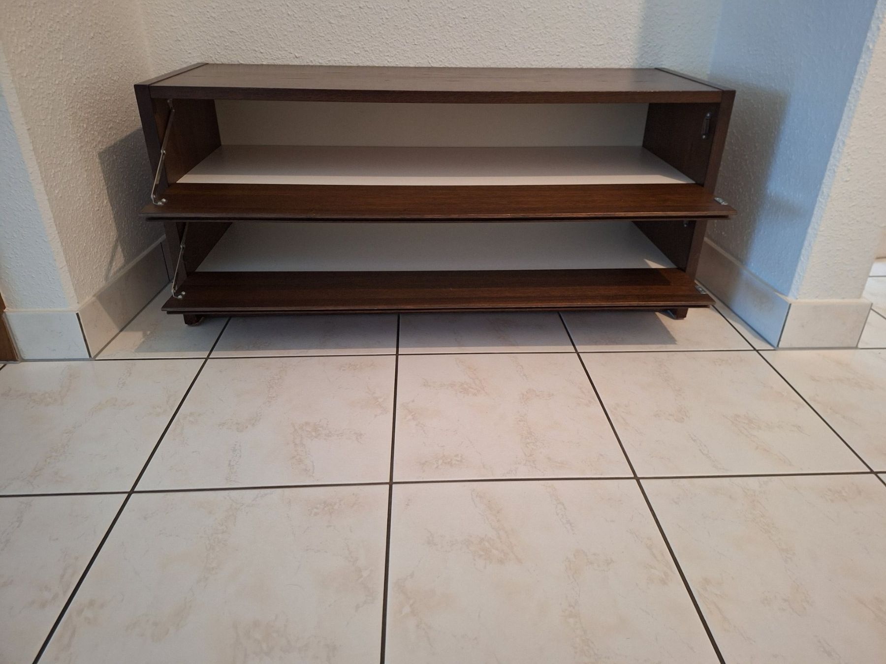 Guardaroba: Garderobe mit Schuhkästchen – Usato da Wohlen AG venduto da trixlij 1
