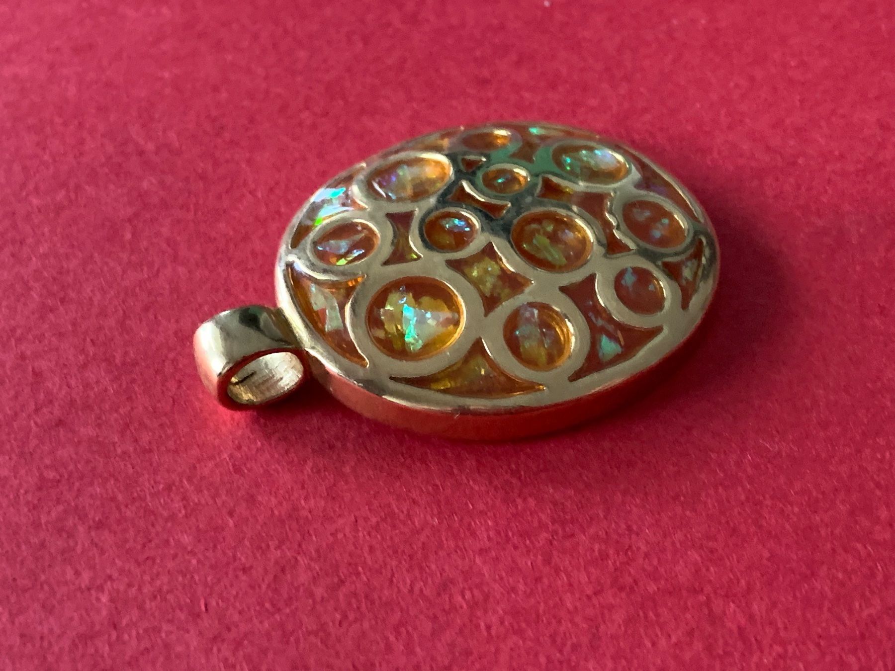Pendentifs: Anhänger Regenbogen-Waben OVAL – D'occasion à Dittingen par Bellevista 5