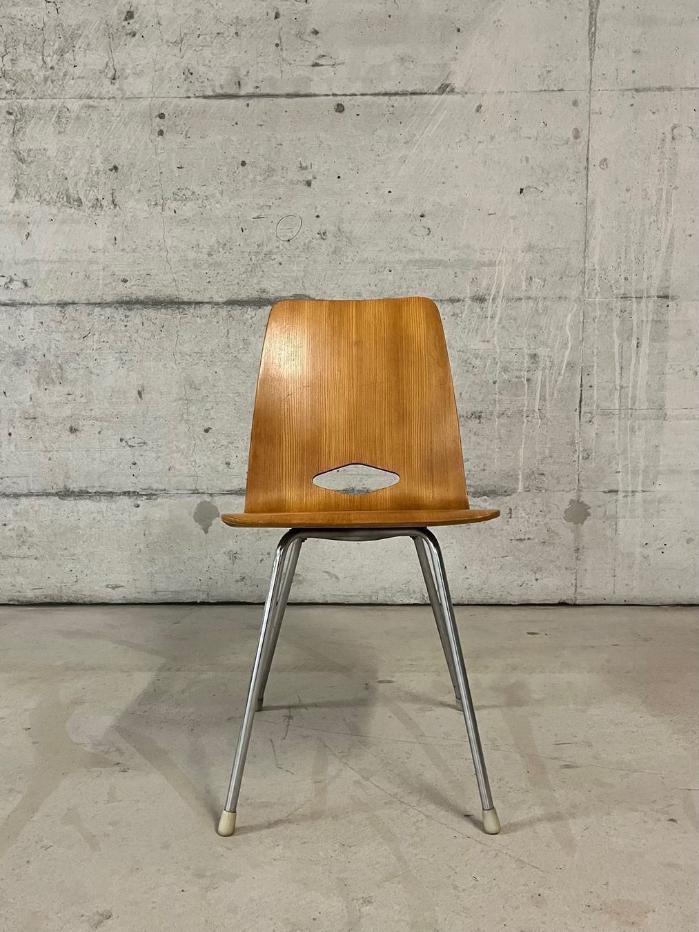 Horgen Glarus Sedie: set . 4 stühle . horgenglarus – Usato da Basel venduto da Rmo4000