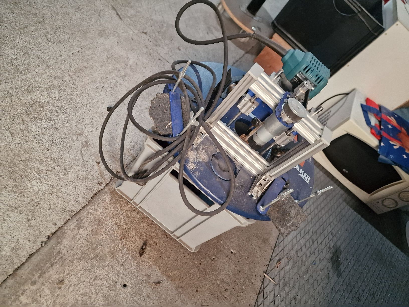 Makita Tutte le macchine: Oberfräsen umbau auf CNC – Usato da Mols venduto da L.M.123 1