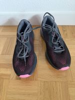 Under Armour Laufschuhe, Grösse 41, neuwertig, Top!