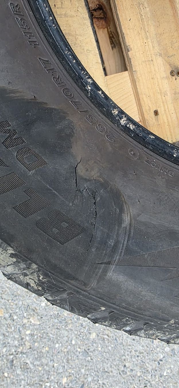 Pneumatici & Ruote complete: pneu lt265/70R17 – Usato da Reichenburg venduto da AK_78 5