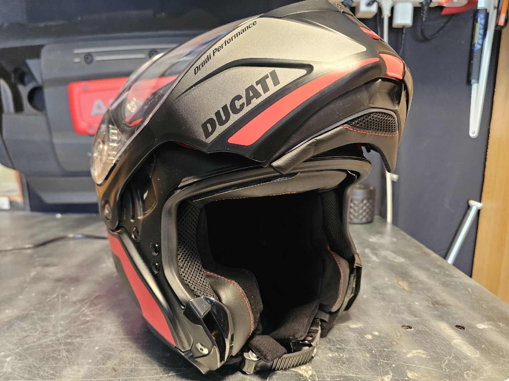 Caschi & visiere: Ducati Horizon Modular Helmet by X-Lite – Usato da Bettlach venduto da Ealmeida18