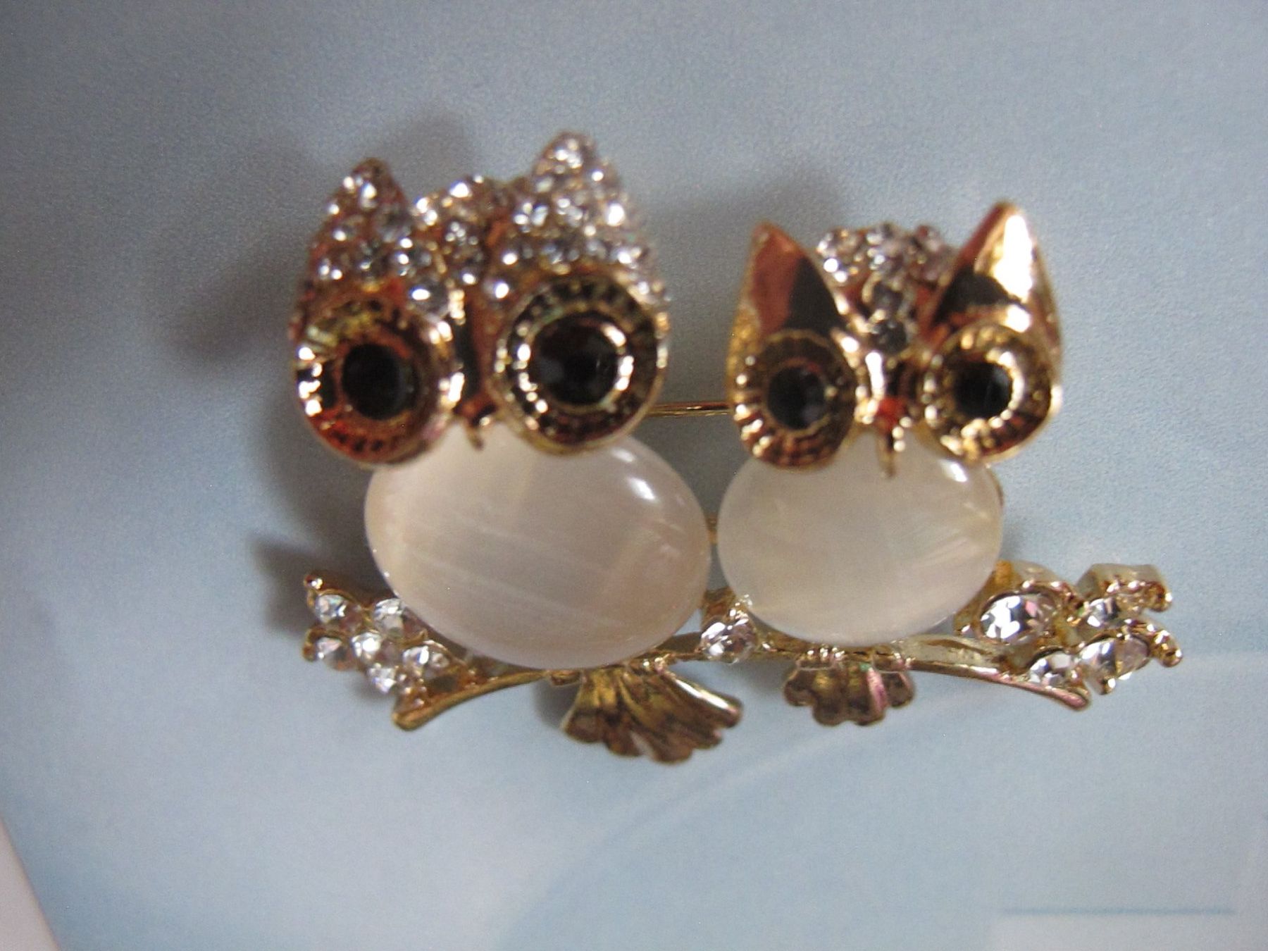 Broches & Aiguilles: Niedliche  Eulen Brosche mit Strass-Steinen – Neuf (Voir description) à Löhningen par Chimae67 3