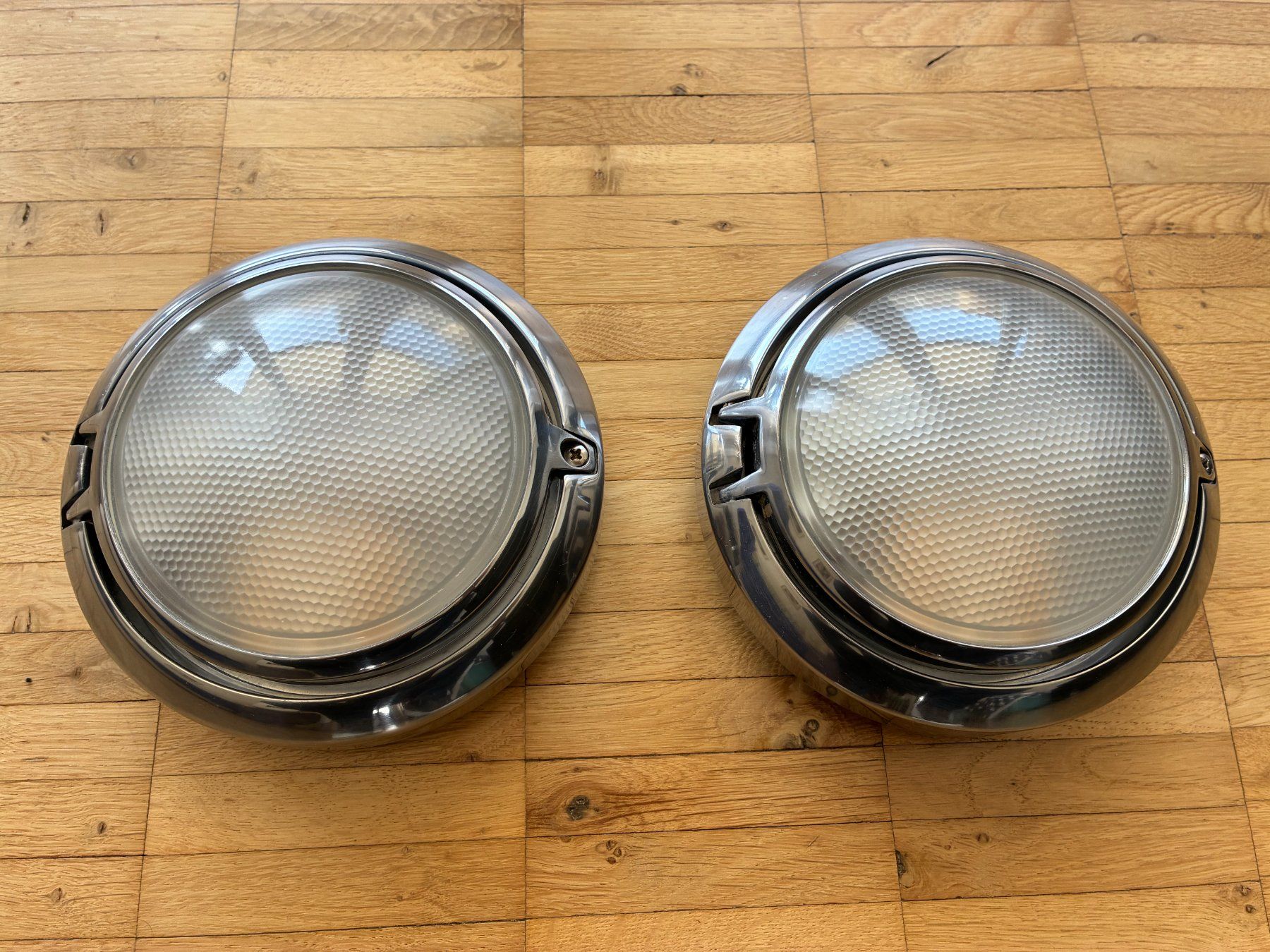 Luceplan Lampen: Wand/Deckenleuchte Metropoli 17 von Luceplan – Gebraucht aus Thalwil von CH-Two