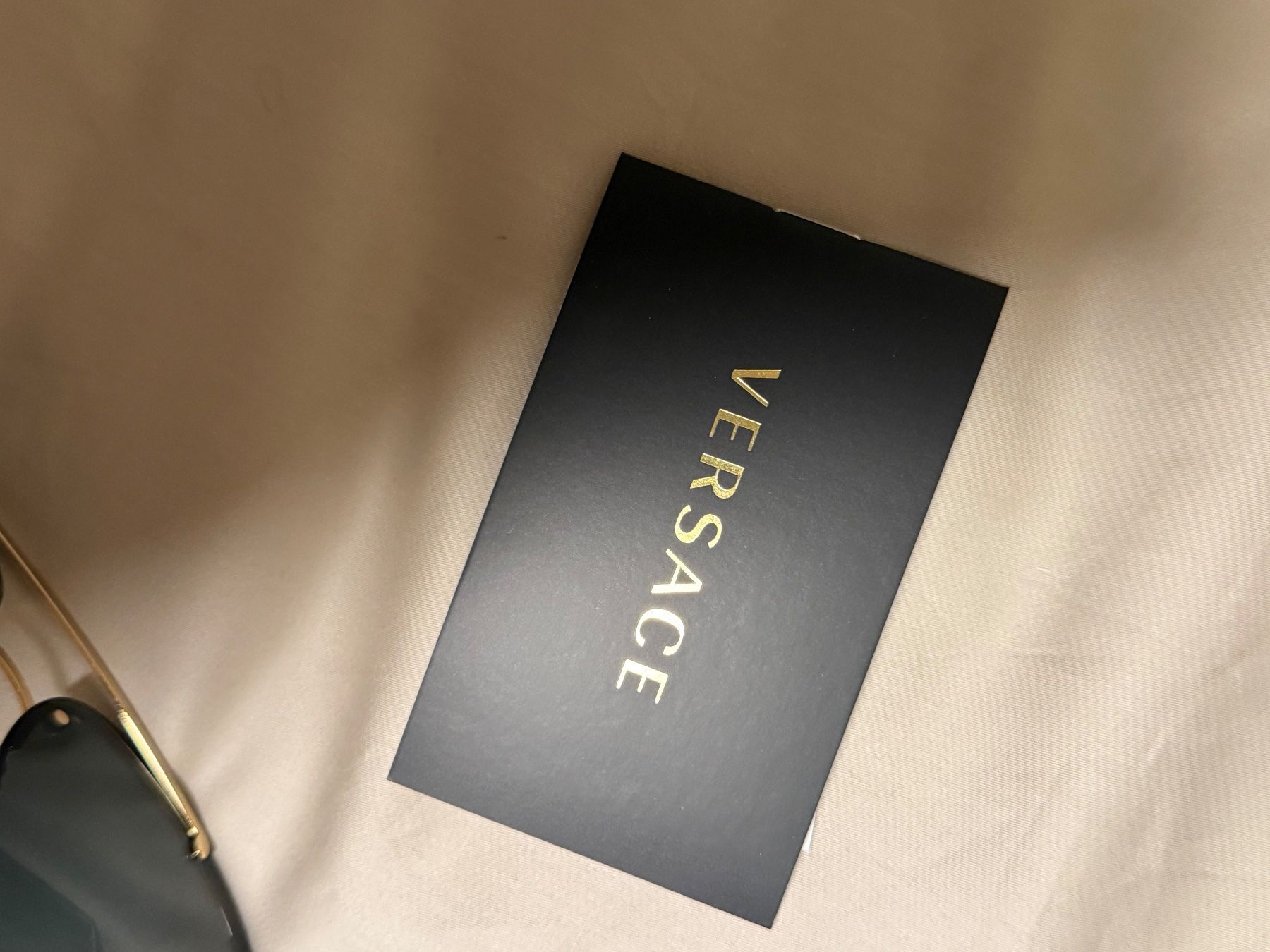 Versace Occhiali & Lenti: Original Versace Brille Schwarz/Gold – Nuovo (secondo la descrizione) da Stäfa venduto da ana_6dqc 5