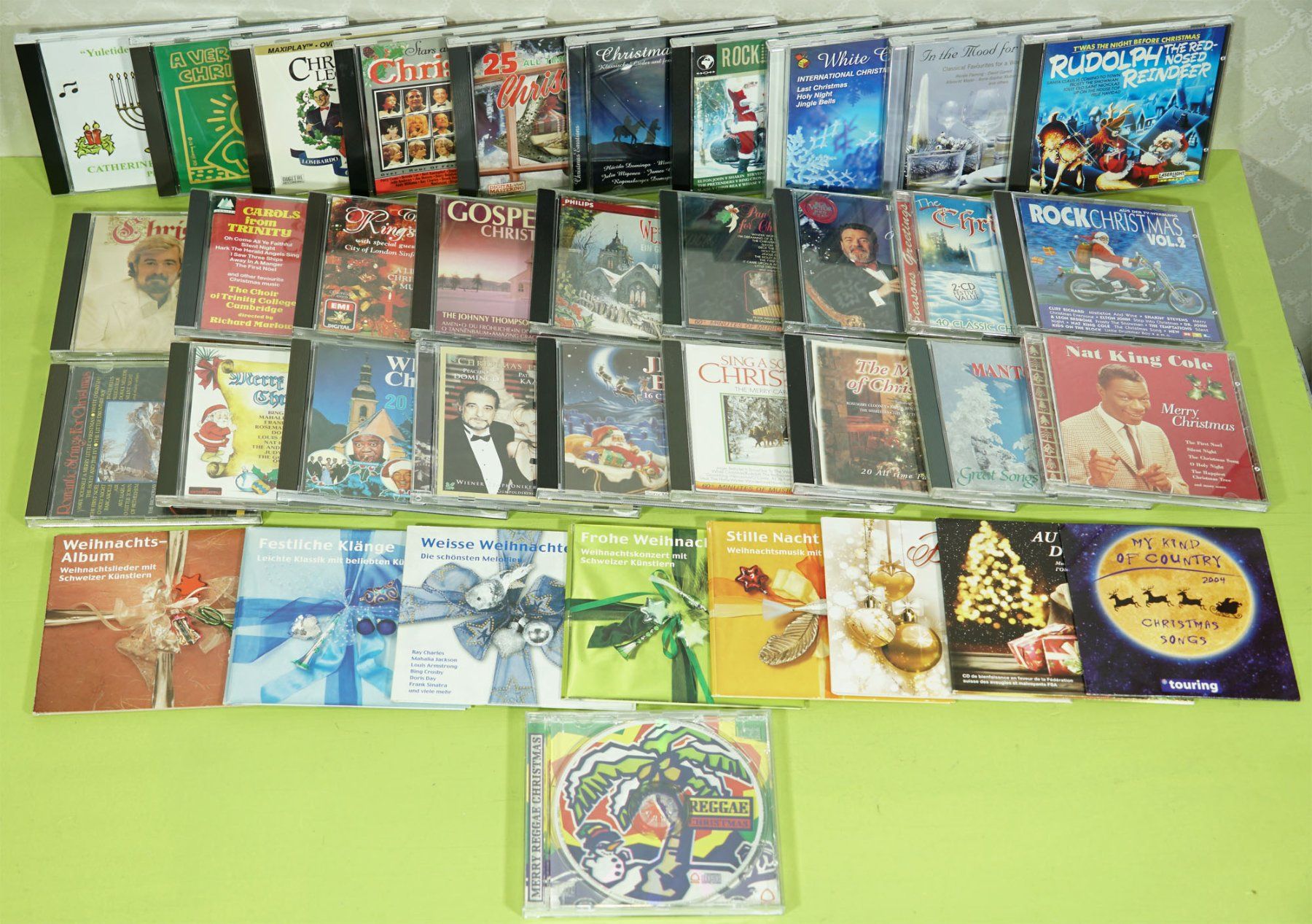 CD: 37 verschiedene Weihnachts CD's aller Art – Usato da Meggen venduto da Brockitare
