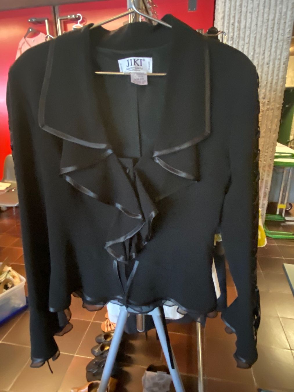 Pantaloni: Pantacourt 12 CHIKO Chf 1000!!! – Usato da Epalinges venduto da madeleine05 5