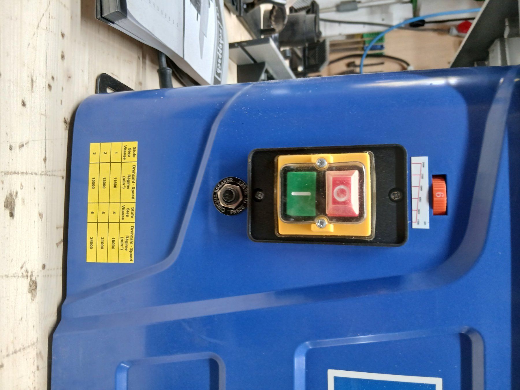 Scheppach Tutte le macchine: Kehlmaschine Scheppach HF 50 – Usato da Full-Reuenthal venduto da Zitronenholz 2