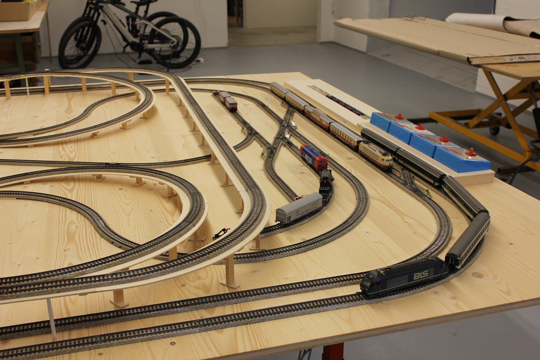 Märklin Modellini di ferrovie: Modeleisenbahn Märklin – Usato da Mettmenstetten venduto da Pfupfi04 1