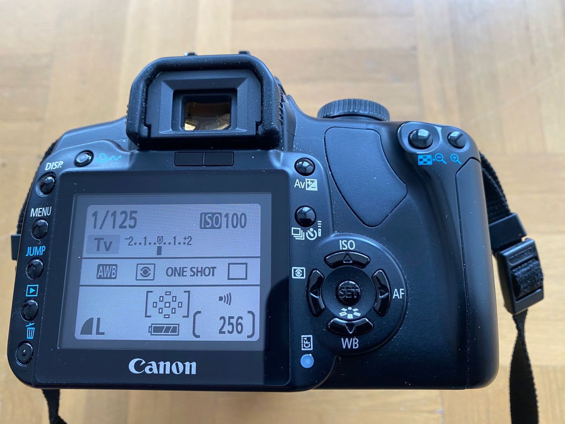 Canon Kamera: Canon EOS Digital Spiegelreflexkamera – Gebraucht aus bern von malfobe 2