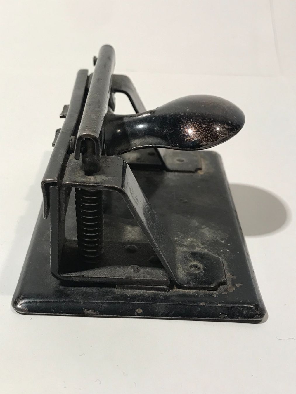 Bindegeräte: Perforatrice ancienne pour papier – Gebraucht aus Winterthur von SilverFR 4