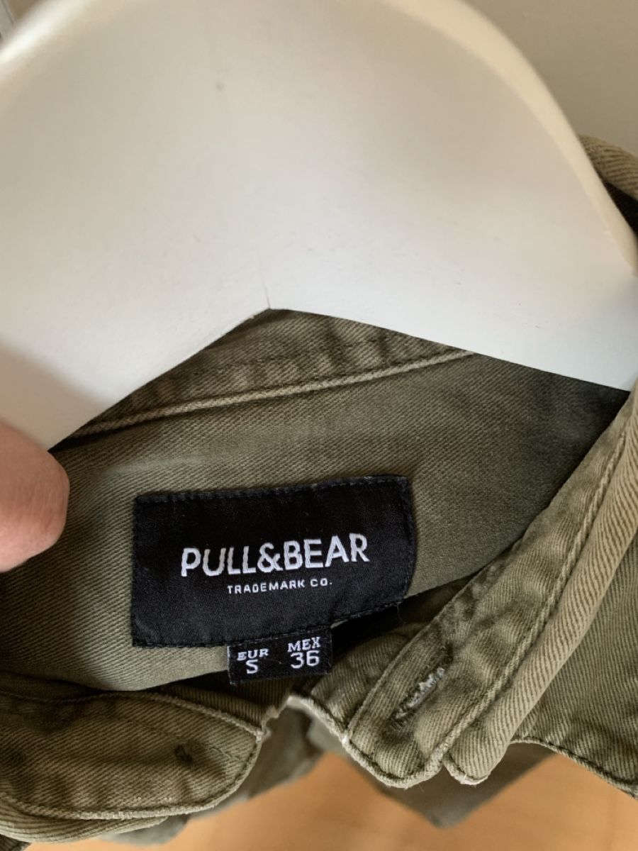 Pull&Bear Camicie: Chemise kaki Pull&Bear – Usato da Prangins venduto da val_2c72 3