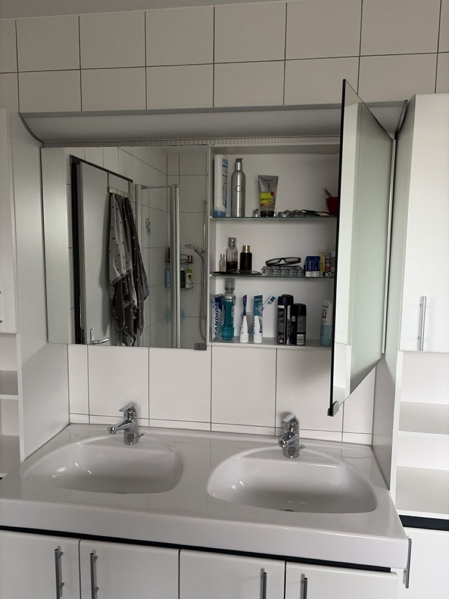 Mobili per bagno: Badezimmer Möbel ohne Armatp – Usato da Schöftland venduto da nevio74 2