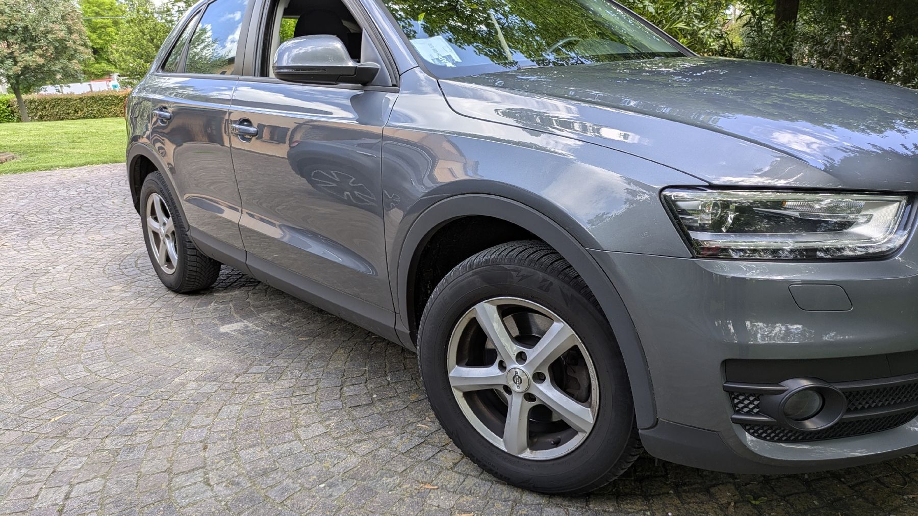 Audi Automobili: Audi Q3 TFSI 2013 Grey - v good condition – Usato da Zürich venduto da cedrium 7