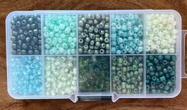 Bastelset Rocailles Perlen in Organizer Box NEU