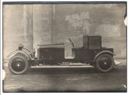 Fotografie Feuerwehr-Auto mit Pumpen-Neb