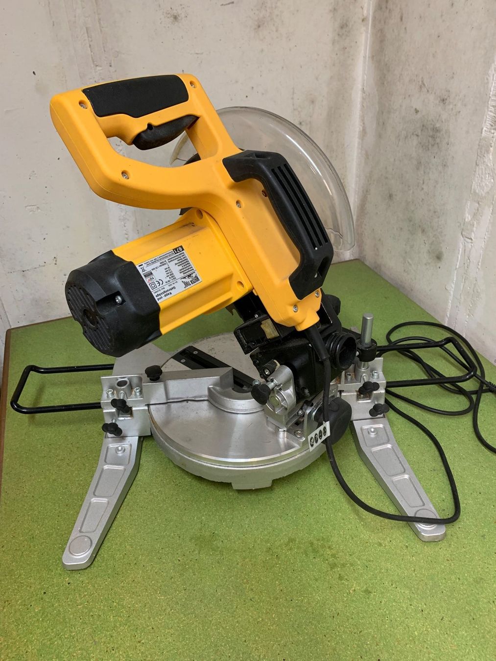Seghe: Kapp- und Gehrungssäge Mister Tool – Usato da Birr venduto da Lotus23 2