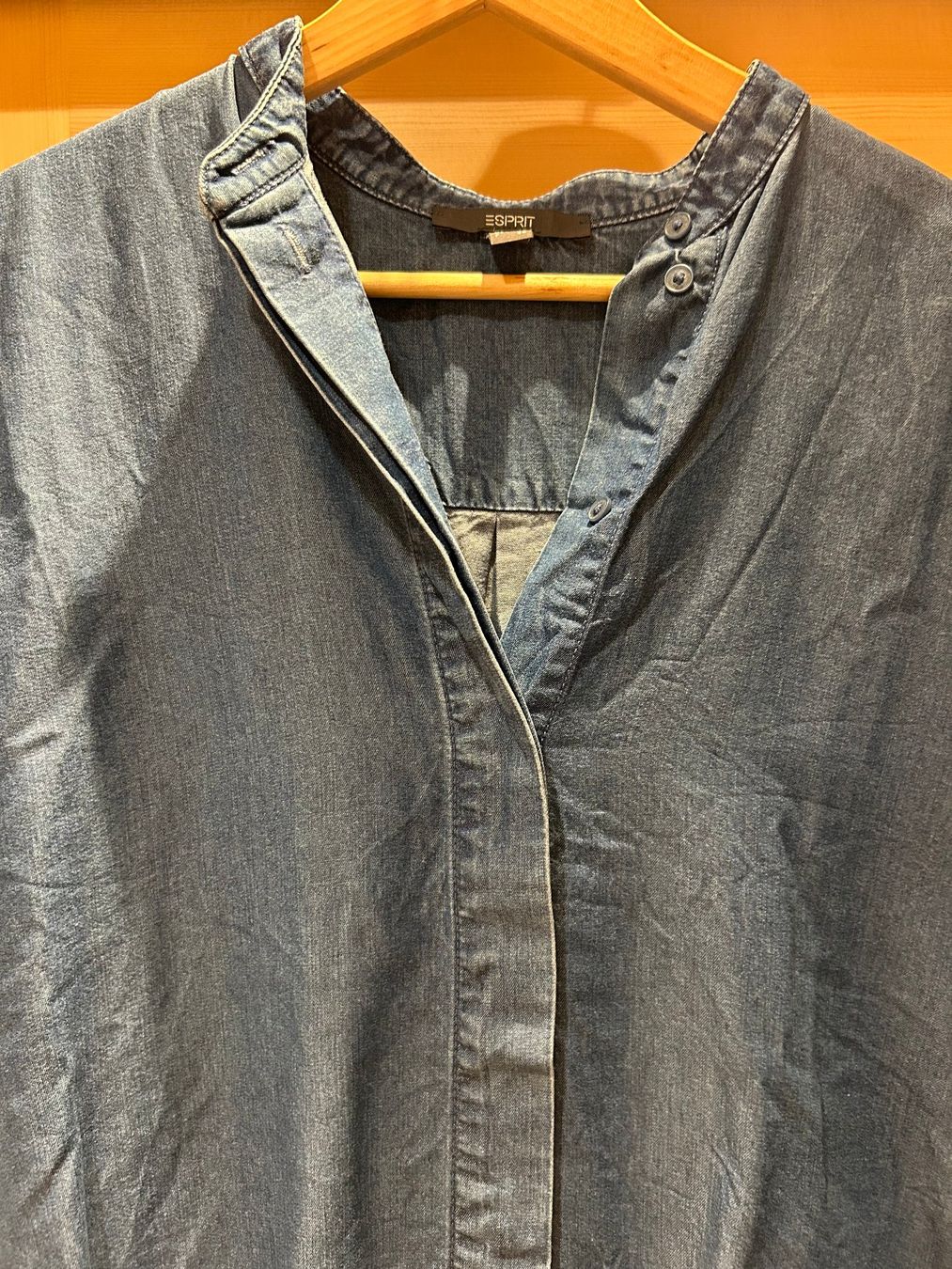 Esprit Blusen: ESPRIT, Jeans-Bluse, Grösse 36 – Neu (gemäss Beschreibung) aus Innertkirchen von Urbachtal 1