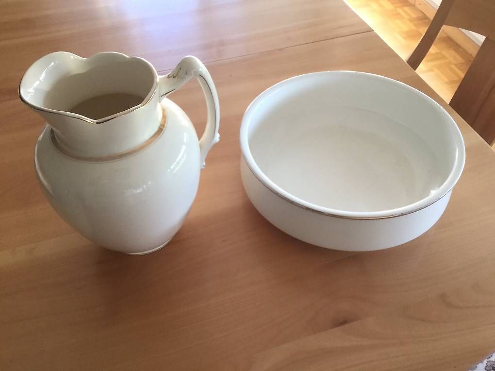 Ciotole: Waschbecken mit Krug – Usato da Laufen venduto da Babouche4242 2