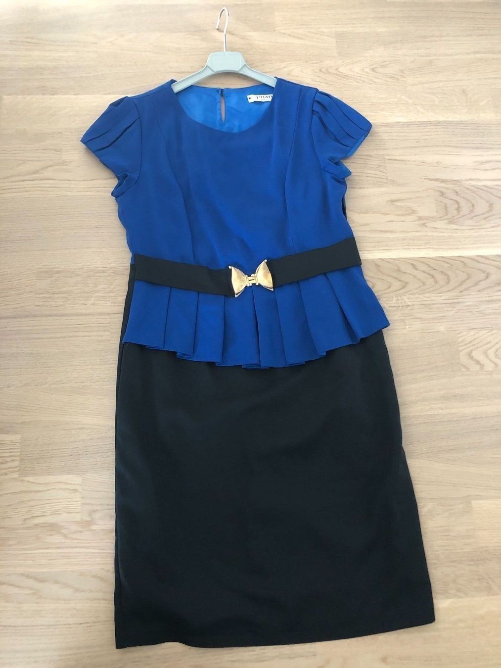 Kleider: Elegantes Kleid gr 42 – Neu (gemäss Beschreibung) aus Winterthur von Alp9 2
