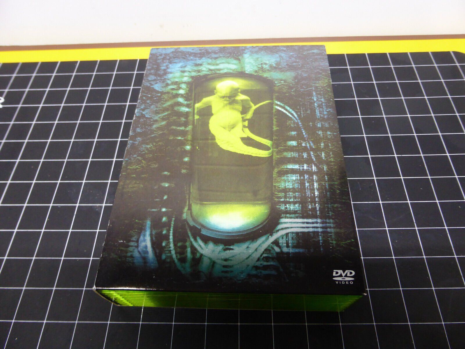 Tous les DVDs: Alien Quadrilogy * 9 DVD – D'occasion à Emmen par newdeal1970
