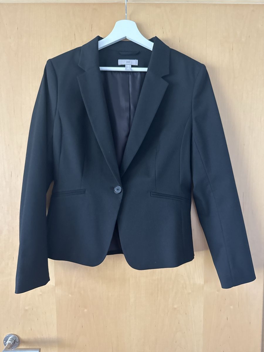 H&M Ensembles & Tailleurs: Blazer Damen – Neuf (Voir description) à Wilen (Sarnen) par aninaschwab