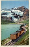Bernina - Bahn   GR  und Piz Cambrena mit Gletscher