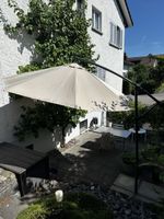 Ampel-Sonnenschirm Beige Gestell Grau guter Zustand