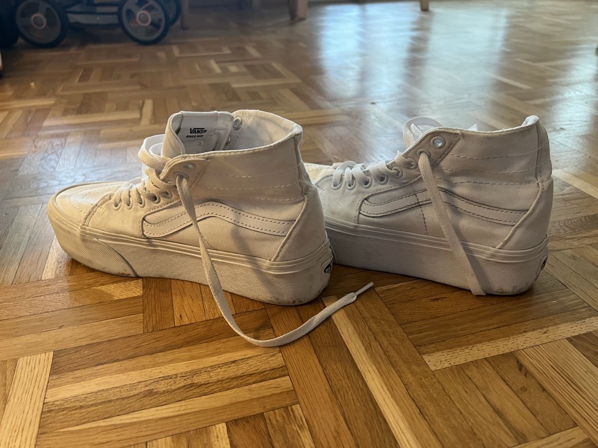 Vans Scarpe da uomo: VANS WHITE HIGH-TOP SNEAKERS – Usato da Dielsdorf venduto da zur_l8bs 1