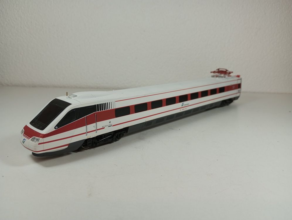 Pendolino Lima/Rivarossi - parte II: ETR 470 - Dentro le mura di Valest Elor
