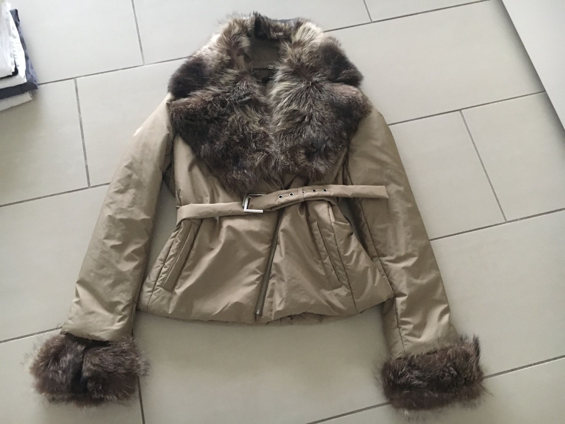 Hugo Boss Jacken: Hugo Boss Damen Jacke LP 890.- – Gebraucht aus Buchs-ZH von Frauenkleidermarkt 2