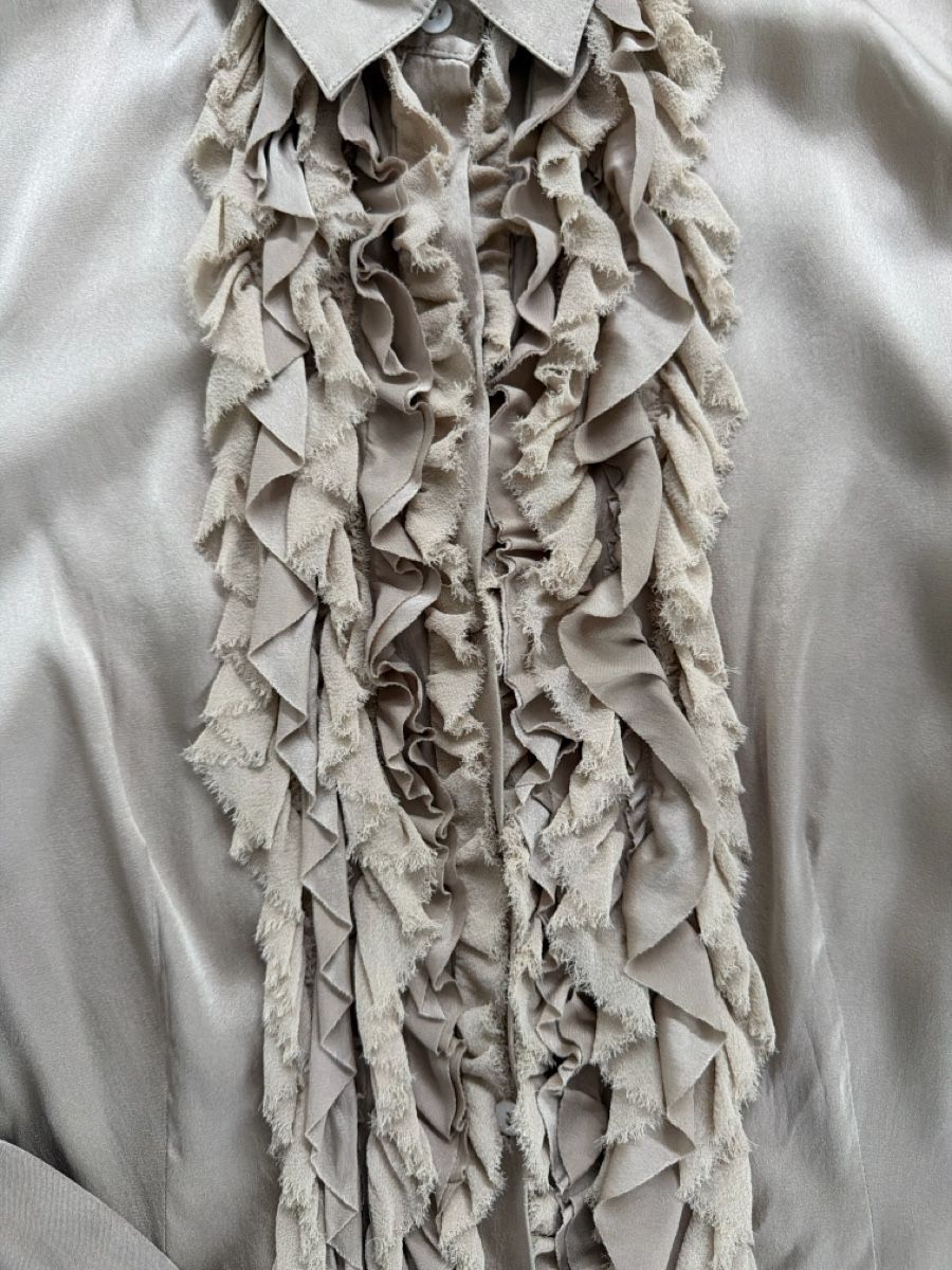 Blusen: FFC Seidenbluse mit Rüschen beige Grösse 40 – Gebraucht aus Sursee von bubeli04 2
