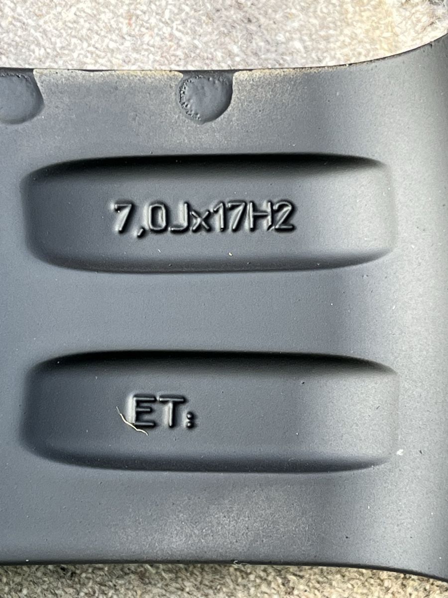 Volkswagen Felgen: Jantes alu Vw t5 t6 – Gebraucht aus La Tzoumaz von Loggeur 2